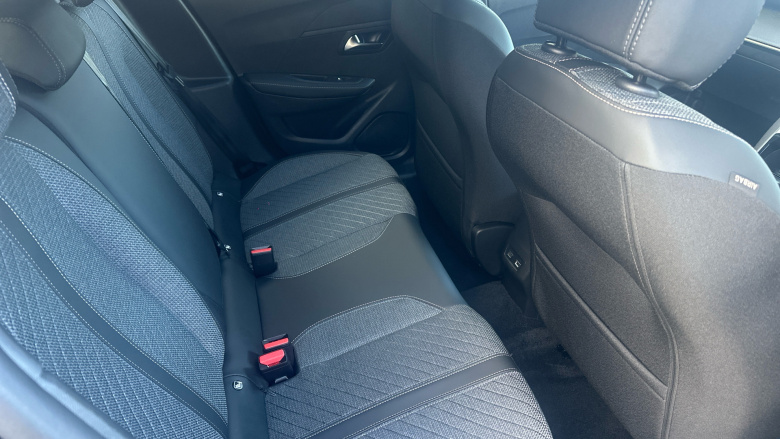 Peugeot 208 1.2 Hybrid 110 Allure 5dr e-DSC6 Petrol Hatchback